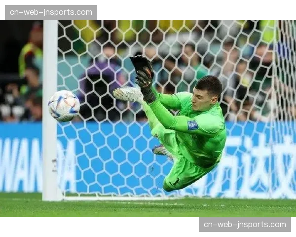 摩洛哥门将布努作用，后场出球体系对战术发起的影响